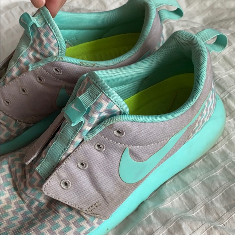 NIKE custom roshe